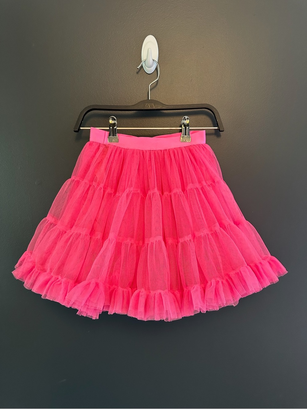 Girls Tiered Tulle Skirt in Bright Pink